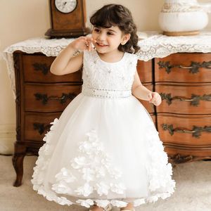 Robes de filles Perles de dentelle blanche Fower 2023 pour les mariages Première communion Ballgown Pageant Robes