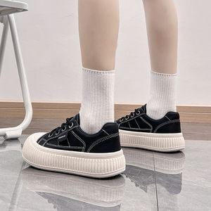 Chica Moda Mujer Mujer Diseñador Zapatos casuales Plataforma de cuero Zapatillas de deporte Beige Negro Blanco Al aire libre Para mujer con cordones Deportes Entrenadores Free601 S