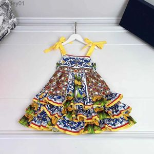 Robes de fille 2023 nouveau style filles robe d'été filles multicolore fleur imprimer à la mode enfants sangle gâteau robe yq240327