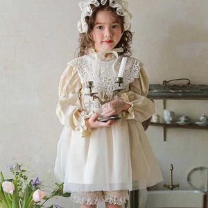 Robes de fille automne nouveau produit fraise Shan fille coréenne Style occidental Tulle dentelle princesse Tutu robe en Stock 240315