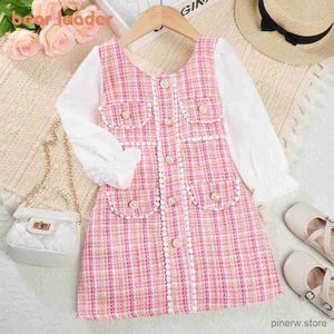 Robes de fille Bear Leader Girls Dress 2023 Automne Nouvelles filles Col rond Plaid Dentelle Bouton Robe à manches longues Filles Mode Patchwork Robe