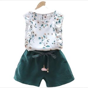 Conjuntos de ropa de diseñador para niñas Trajes de moda de verano para niños Tops de manga voladora para bebés Pantalones cortos sueltos y lisos Trajes Chaleco con estampado floral para niños Pantalones de gasa B8237