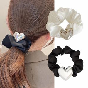 Niñas Scrunchies Gold Metal Hairbands Hair Ties Mujer Elegante Elástico Bandas de goma Amor Accesorios para el cabello