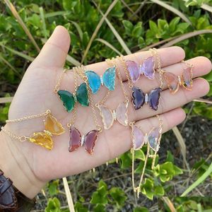 Collier papillon en cristal de verre translucide 9 couleurs, bijoux de luxe pour femmes, pendentif simple et élégant, emballage en plastique Opp, livraison directe