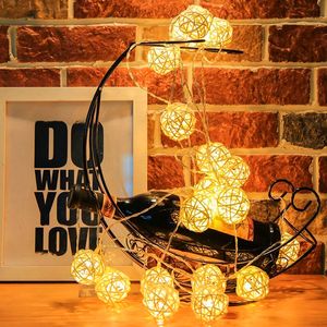 Globe Rattan Ball String Lights Goodia 13.8feet 40 LED Warm White Fairy Lighting para interior Dormitorio Boda Vacaciones Árbol de Navidad Fiesta