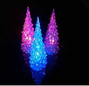 Árbol de Navidad de cristal de colores brillantes Luces de noche pequeñas y creativas Regalos de Navidad Bar de bodas Juguetes de puesto al por mayor.