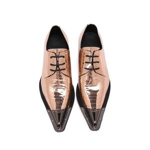 Chaussures Oxford Brogue Design couleur bleu or pour hommes, robe de salle de bal formelle italienne, nouvelles chaussures plates en cuir verni pour hommes