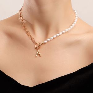 Collar de perlas con inicial de oro para mujer, collar de cadena de eslabones de clip de papel chapado, gargantilla con cierre de palanca, colgante delicado, regalos de joyería