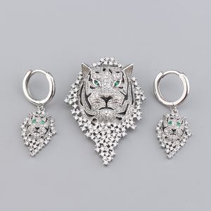 Oro Plata Tigre Animal Cadenas de diamantes Pendientes de encanto Collar de lujo Mujeres Hombres Diseñador Joyería Alta Calidad Moda Fiesta Navidad Regalos de boda Cumpleaños Cool