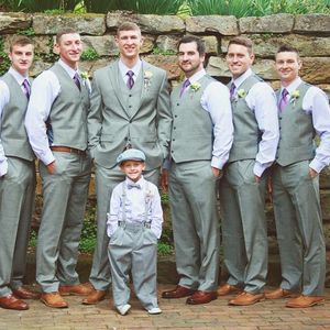 Gray Groomsmen Tuxedos for Wedding Groom 3 pieces Suits Slim Fit Two Button Best Man Party Blazers