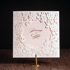 Cartes de vœux CW5197 Carte d'invitation de mariage découpée au laser en relief blanc imprimable Carte de vœux/anniversaire personnalisée