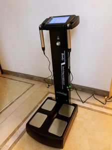 Instrument de beauté à domicile GS6.5 BMI Test de poids de taille numérique Analyseur de composition corporelle 3D Bodyscan avec machine de bioimpédance