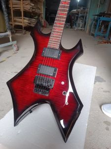 Guitare Custom BC riche guitare électrique avec pointe en érable matelassé rouge et noir, touche de chauve-souris rouge et guitare à tête de clou