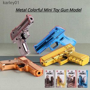 Gun Toys 1/6 Mini modelo de pistola de juguete Elaborado 95 MP7 Colt M4 Beretta M10 Desert Eagle Revolver Aleación de metal Colección de armas falsas Regalos de cumpleaños yq240307