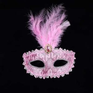 Máscara de media cara para mujer, suministros de plumas con diamantes, fiesta navideña, decoración, mascarada