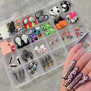 Halloween Charms Box Set Bloody Knives Opyalls colgando Skeleton Autumn Halloween Faces 3D Nail Art Aley Decoración 240401