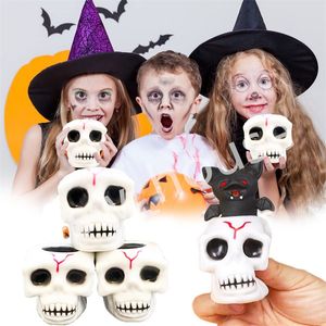 Fiesta de Halloween Squeeze Ghost Skull Shape Evil Fun Toys Niños Adultos Descompresión Skull Rubber Squishes Toy