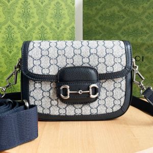 Handbag Saddles Bag with Strap Designer Bag Backpacks Tote Wallet Magnetic Metal Pendant Purses Top 5A Shoulder Bags Womens Crossbody Handbags