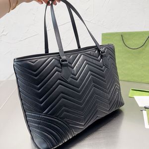 Bolsos Bolsos de hombro Bolsos de mano Monederos Acolchados Piel de becerro negra Cadena de cuero Señoras Grandes Diseñador Estilo de oficina Bolsos de mujer 36 CM