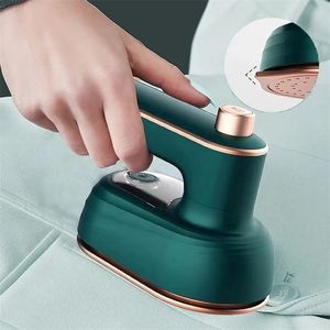 Máquina de vapor de ropa plegable de mano Mini 50 ml Eléctrico 33 W Plancha de vapor Máquina de planchado de vapor seco húmedo portátil para ropa 220719