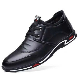 HBP zapatos de bota de cuero PU baratos sin marca China para hombres, precios de vestimenta informal, zapatos de hombre de cuero genuino