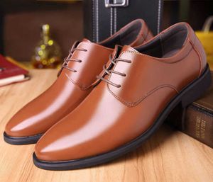 HBP Zapatos de cuero sin marca Fashileggings para hombre Zapatos formales de negocios para hombre Pantalones Marrón Regalo de Navidad Nuevos zapatos de invierno de PU Cordones de goma