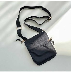 HBP Non-Brand New Fashion Metal Zipper Messenger Sacs Femmes Nylon Bourse Téléphone Mobile Filles Rectangle Petit Bandoulière Sac À Bandoulière