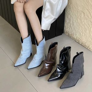 HBP Botas de pantalón puntiagudas sin marca Zapatos para mujer Otoño Invierno Nuevas botas delgadas de tacón grueso en forma de V Botas cortas de moda para damas