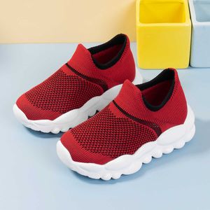 HBP Zapatillas sin cordones de dos tonos sin marca, calcetines para bebés, zapatos para bebés, zapatillas de deporte para niños de marca privada, zapatillas de deporte de diseñador al por mayor para niños