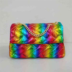 HBP Bolsos de hombro Bolsos de noche Bolso de mujer Bolso de mensajero de franela de arco iris con empalme de metal a la moda 220830