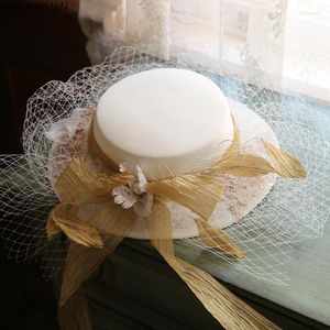Coiffures chapeaux de mariage pour femmes Vintage Net mariée noir blanc accessoire mariées fascinateur Sinamay cage à oiseaux voile