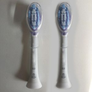Têtes 2pcs Remplacement des brosses à dents électriques têtes HX9924 HX9954 HX9984 pour Philips Sonicare G3 Pièces de nettoyage de soins de gomme premium
