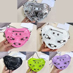 Corazón Amor Cadena Bolso Diseñador Lujo Remache Mini Bolsos Crossbody Hombro Handabgs Piel de oveja Plisado Niñas Embrague Cena Bolsos Monedero pequeño Carteras Cuero genuino