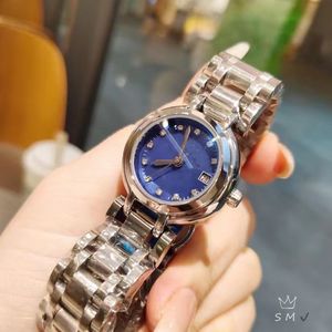 Tempérament simple des femmes de montre de quartz de phase de lune de coeur ! Mouvement à quartz importé Perles en vrac en acier inoxydable 316L avec coquille mère naturelle