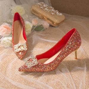 Chaussures de mariage pour femmes haut de gamme Nouvelles élégantes talons français de haute qualité chaussures de mariée chinoises rouges talons hauts