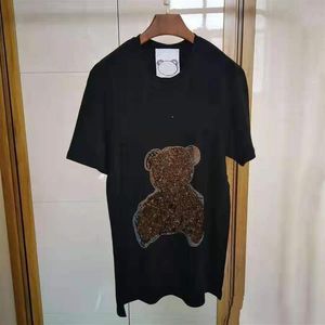 Ampoule de haute qualité Litte Bear Lettre classique T-shirt Designers de dessins animés T-shirts Mode Hommes Tees Femmes Vêtements Casual Coton 217W