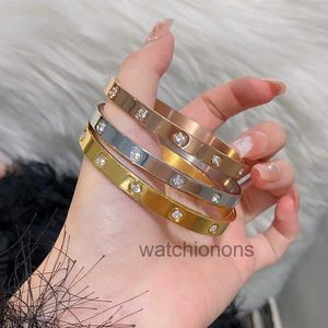 Brangle de luxe de haute qualité Carter Dianzhuan Bracelet en acier titane Femmes Advanced Sensory Elements Ring Silver Light Small Group Handstring Zircon HandJewelry