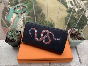 Hombres de alta calidad animal Cartera corta Cuero serpiente negra Tiger bee Walleta Mujeres Estilos largos Monedero Estilo largo Blacka serpiente Carteras Titulares de tarjetas con caja de regalo