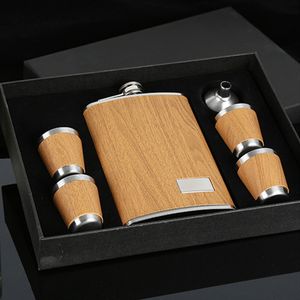 Frascos de cadera Juego de petaca de madera de 9 oz con 1 embudo y 4 tazas Vino de whisky Botella de garrafa de acero inoxidable Vasos de viaje para regalos 221124