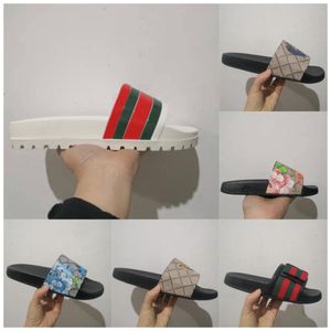 Sandalias de diseñador para hombres, mujeres, cuero plano, diapositivas de goma, deslizadores, moda, lujo, equipo a rayas, mulas, zapatos, zapatos, habitación de damas, casa, verano, zapatillas al aire libre