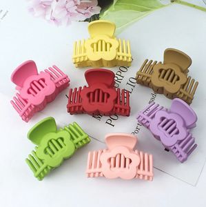 Écoute d'été Colorful Flower Hair Claws Clips For Women Girls Filles Planche Coiffes Sweet Coiffes Hairpins Shark Crab Barrets Accessoires de cheveux C465