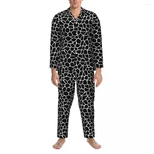 Accueil Vêtements Ensembles de pyjama animal imprimé girafe noir et blanc vêtements de nuit confortables homme à manches longues en vrac deux pièces vêtements de nuit grande taille
