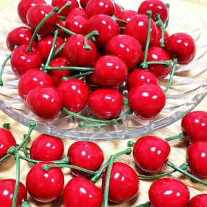 Décor à la maison 100 pièces/lot cerises rouges artificielles 25mm/1.0 pouces Simulation cerise faux fruits pour la maison cuisine salle à manger décoration