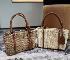 Sac fourre-tout en paille avec étiquette triangulaire classique, sac à main de styliste de marque de luxe, sac à bandoulière pour femmes, sac à clés, sac d'école 2024