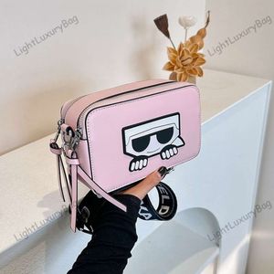 Hot Fashion Karl Lagerfield Sacs à bandoulières coréens Creative Pink Crossbody Sac Small Square Camera Camera Sac de créateurs Sacs pour Womens Messenger Purse