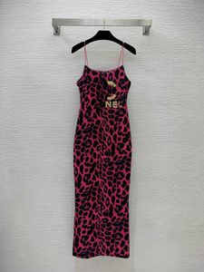 Hot Girl Women Designer Dress Letters Big Logo Estampado de leopardo Sexy Ropa exterior Hip Halter Vestidos Slim Stretch Fabric Ropa para mujer