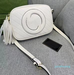 Diseñadores de lujos calientes Borla Bolsos de mano Bolso de cuero para mujer Soho Disco Bolso de hombro con flecos Monedero de diseñador Bolsos cruzados Monedero Tarde 22 Dhgate