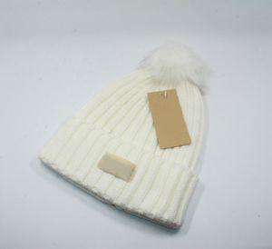 Venta caliente bola invierno cálido sombrero marca señoras lana Beanie mujeres hombres diseñador sombreros de punto envío gratis