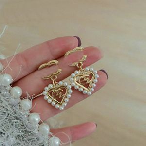 Vente chaude Dangle Lustre Designer Boucles D'oreilles Stud Marque 18K Plaqué Or Lettres De Coeur De Mode Femmes Boucle D'oreille De Mariage De Haute Qualité Bijoux