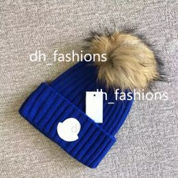 Vente chaude DHL expédition Designer marque Skull Caps luxe hommes femmes chaud mode gril Beanie chapeaux boule de fourrure détachable chapeau tricoté